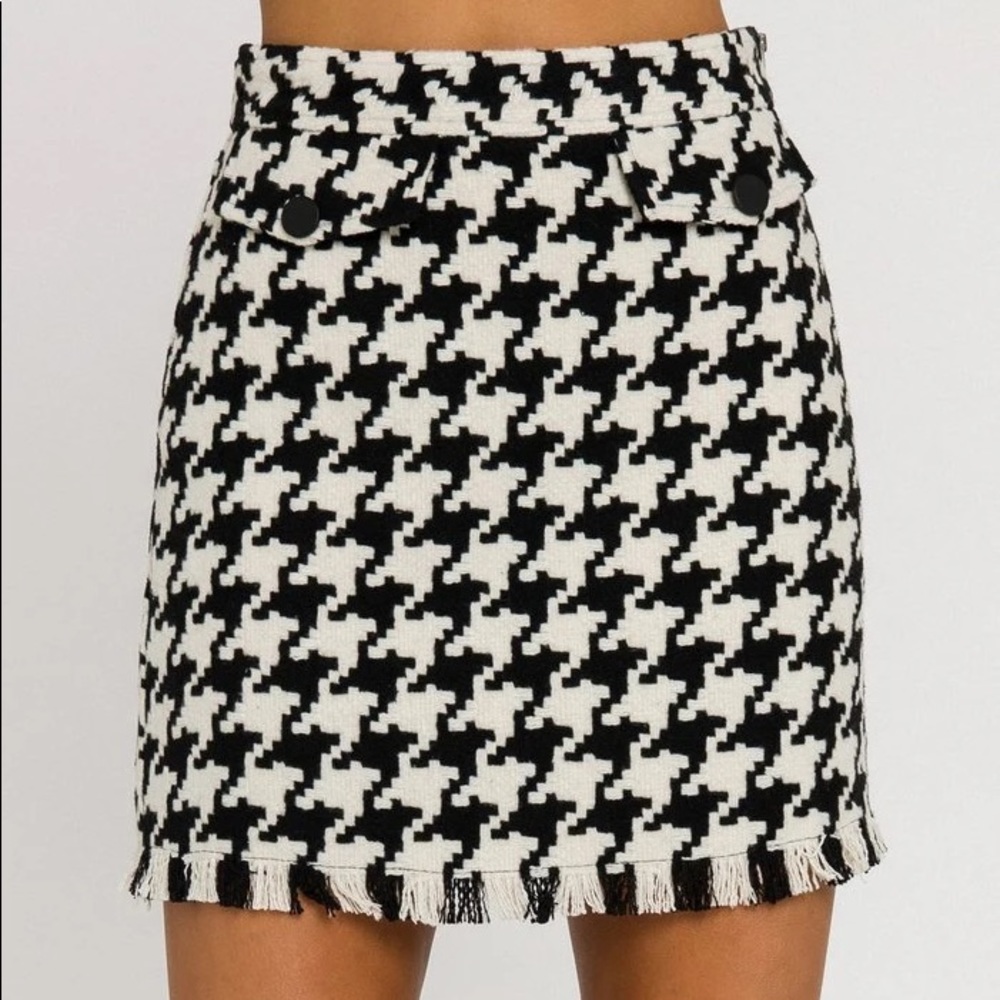 GREY LAB - Houndstooth Mini Skirt